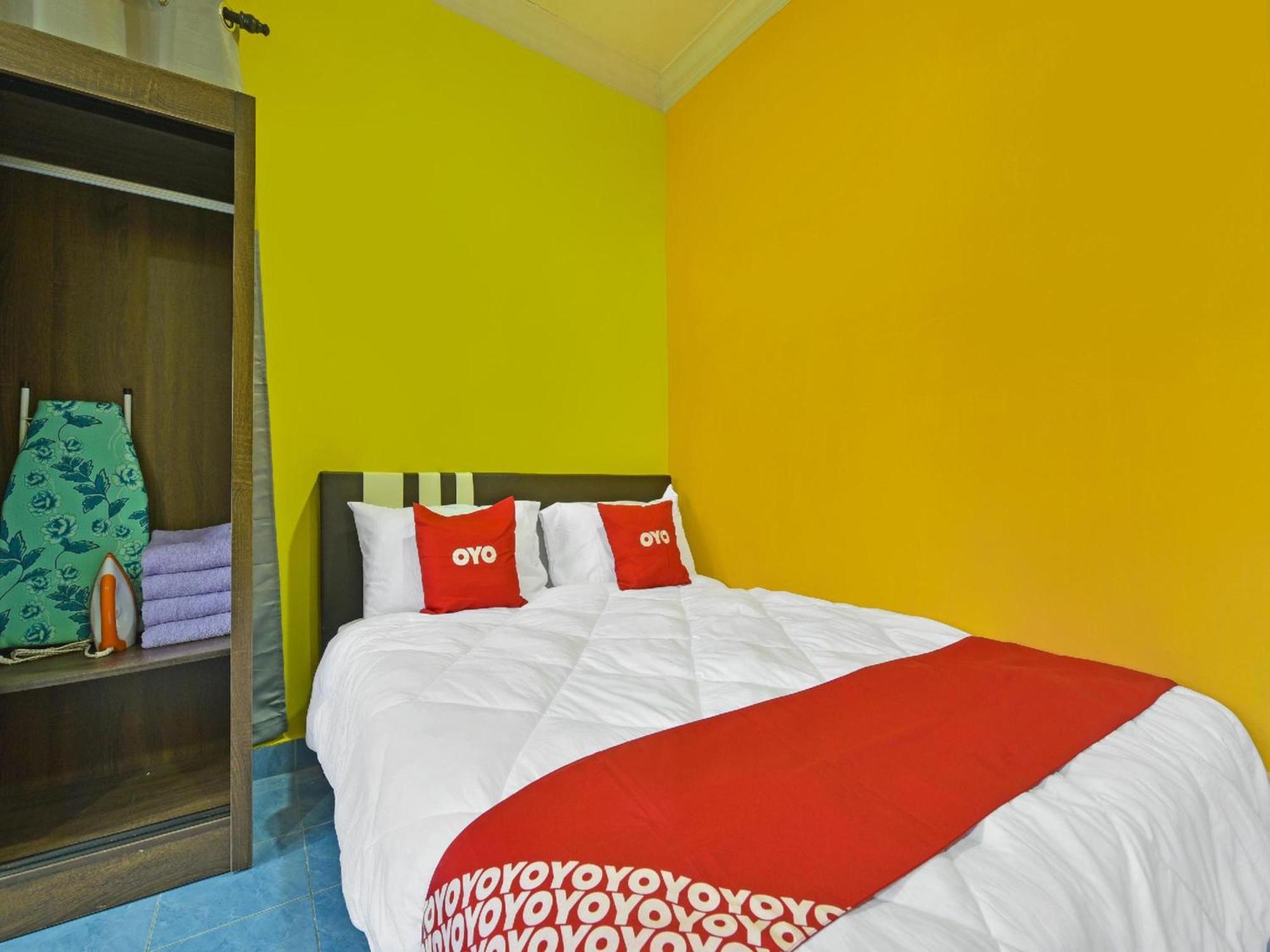 Oyo 90744 Bari Indah Beach Resort Kuala Terengganu Esterno foto