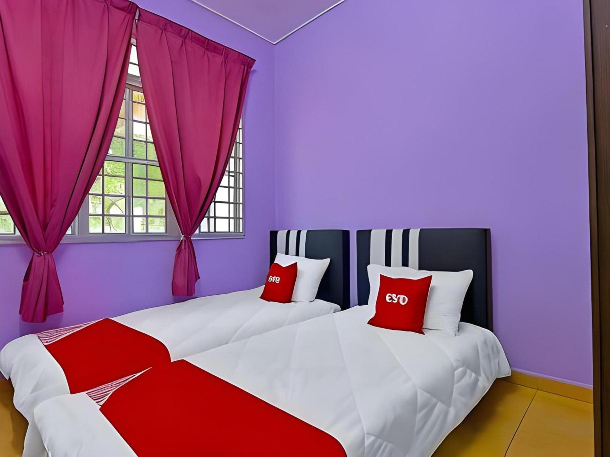 Oyo 90744 Bari Indah Beach Resort Kuala Terengganu Esterno foto